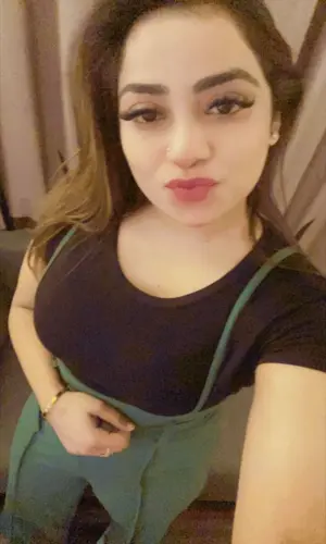 Airhostess escorts Lucknow